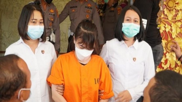Meski Telanjang saat Live, Selebgram Ini Mengaku Tidak Terima Open BO
