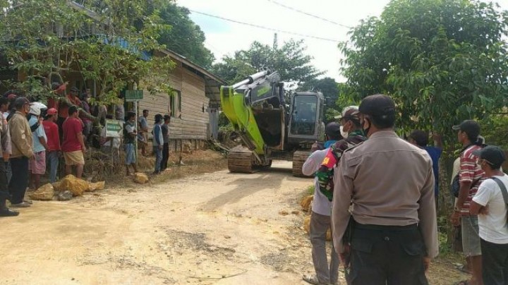 Warga Hentikan dan Tahan Ekskavator Batu Bara Ilegal, Ketua RT Sempat Diancam
