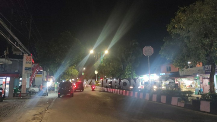 Lampu Jalanan Bontang Terang Kembali