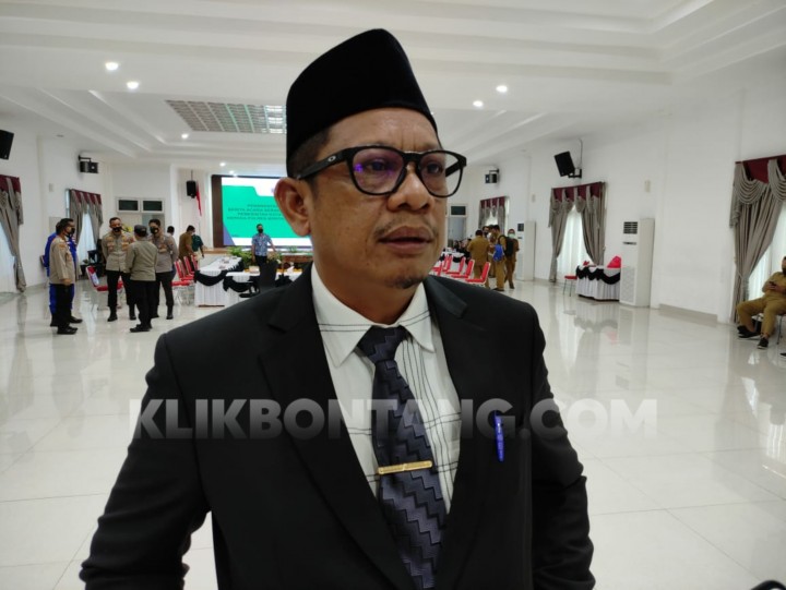 Wali Kota Basri Janji Perbaiki Jalan Bontang Lestari Tahun Depan