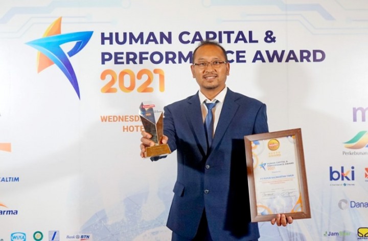 Adaptif Terhadap Perubahan, Pupuk Kaltim Raih Dua Penghargaan Human Capital & Performance Award 2021