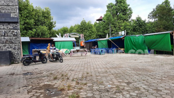 Pedagang Pujasera Berbas Pantai Tagih Janji Relokasi