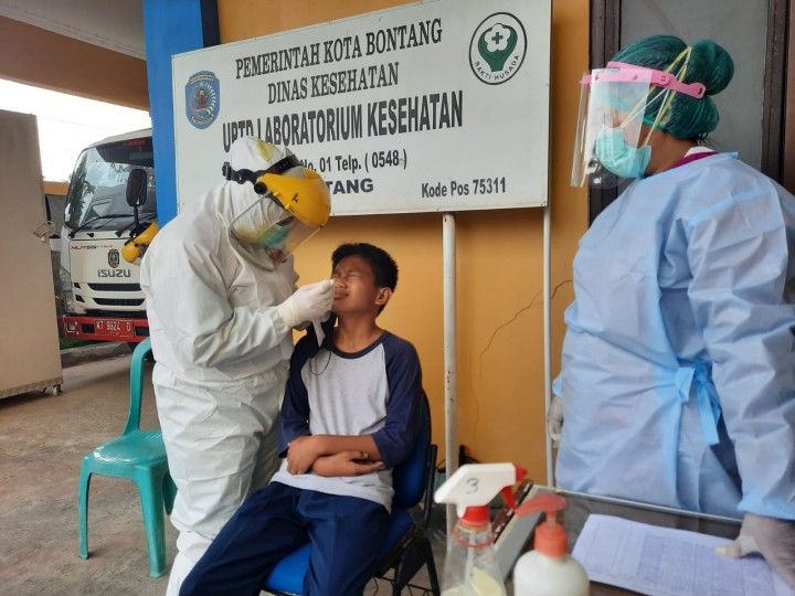 Hasil Tes PCR Pelajar & Guru SMP 1 Bontang Negatif, PTM Berlanjut Pekan Depan