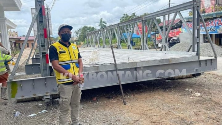 Jalan Poros Bontang - Samarinda Dialihkan Sementara ke Bontang Lestari