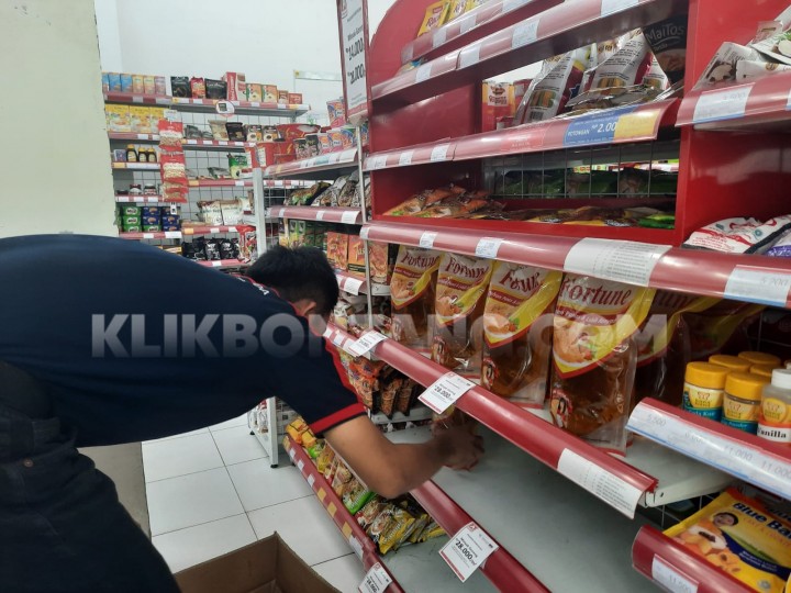 Minyak Goreng Turun Rp 14 Ribu, Swalayan di Bontang Diserbu Pembeli