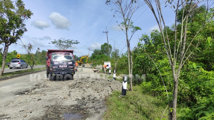 Akhirnya! Jalan 'Offroad' di Bontang Lestari Mulai Diperbaiki