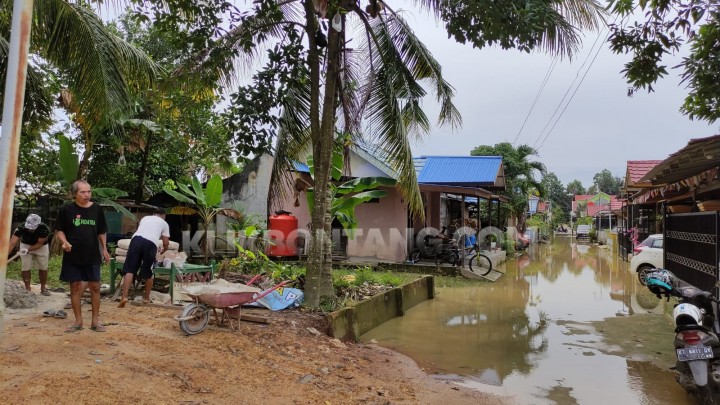 Nelangsa Warga Bontang Permai, Langganan Banjir Sejak 19 Tahun