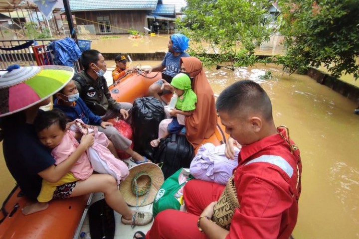 3.937 KK Terdampak Banjir di Sangatta, Warga Butuh Bantuan Makanan hingga Obat-obatan