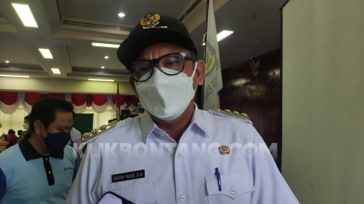 Basri Minta Anggota Dewan Bantu Penanganan Banjir Pakai Dana Aspirasi
