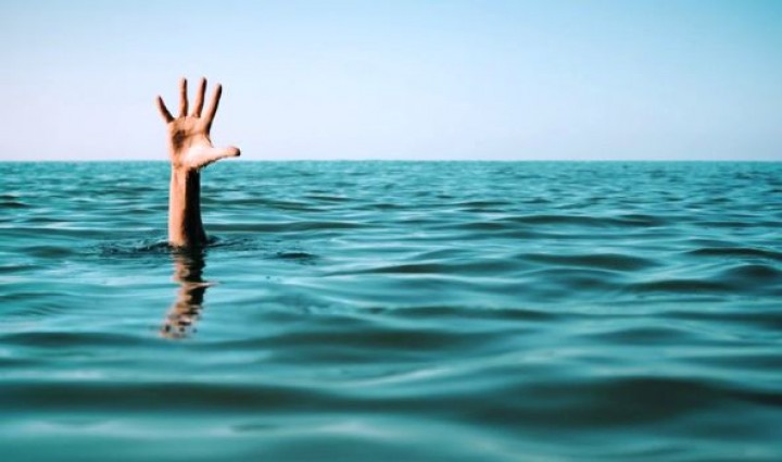 Dihantam Ombak 3 Meter, 6 ABK Kapal Pengangkut Pupuk Tujuan Kutim Terhempas ke Laut