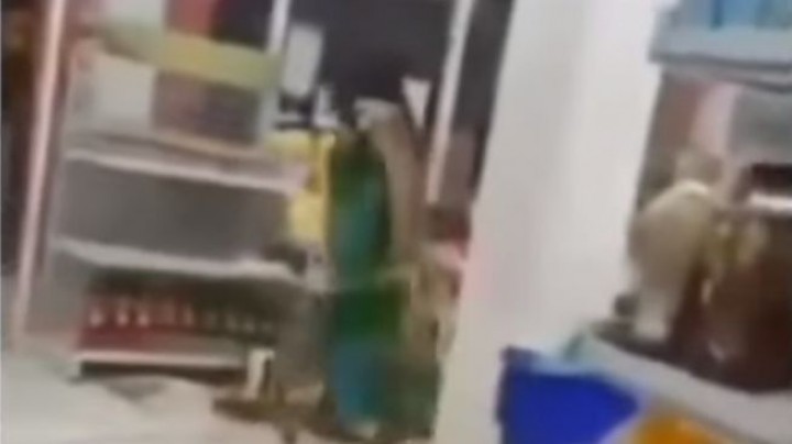 Ngamuk karena Tak Disedikan Kantong Plastik, Ibu-ibu di Kutim Obrak-abrik Indomaret