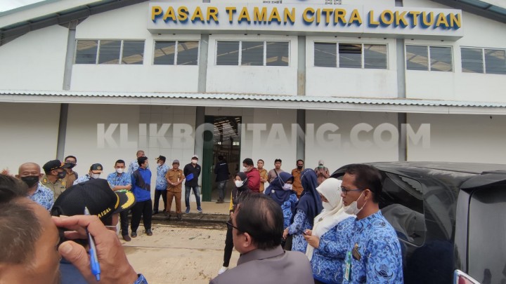 Tinjau Pasar Citra Mas, Komisi III: Pintu Pasar Terlalu Sempit
