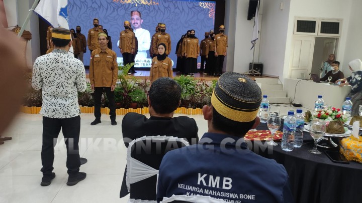 Keluarga Mahasiswa Bone Dikukuhkan, Basri Rase : Minta Sumbangsih Pemikiran