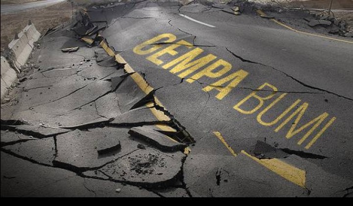 Update Gempa Mamuju: Gedung Polda Rusak, 5 Orang Luka-luka, Warga Belum Berani kembali ke Rumah 