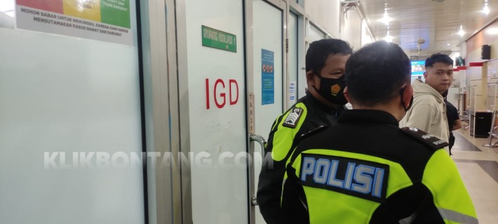 Luka di Kepala, Korban Lakalantas di Simpang Ramayana Dilarikan ke RS Amalia