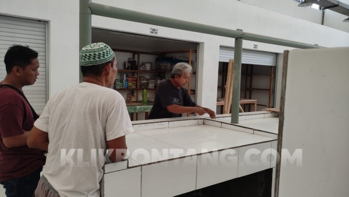 Pemilik Lapak Mulai Bersih-bersih di Pasar Taman Citra Mas, Pedagang Emper Dipungut Rp 2 Juta