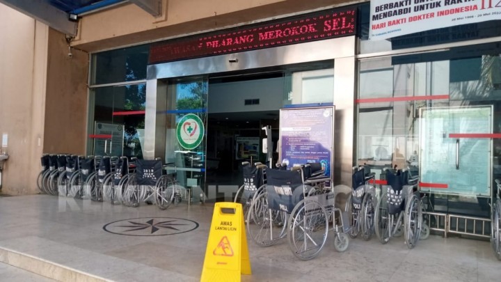 Besok Batas Akhir Pembayaran Gaji CS RSUD, PT Timorano Masih Menunggu Pencairan