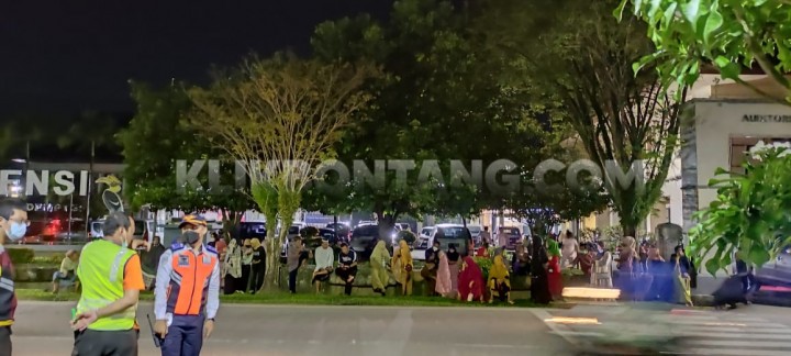 Jadwal Kedatangan Rombongan Haji Bontang Molor, Ini Penyebabnya