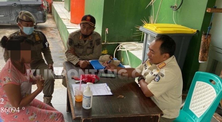 Satpol PP Bontang Tertibkan Pengemis Pakai Cosplay Kartun, Kostum Disita