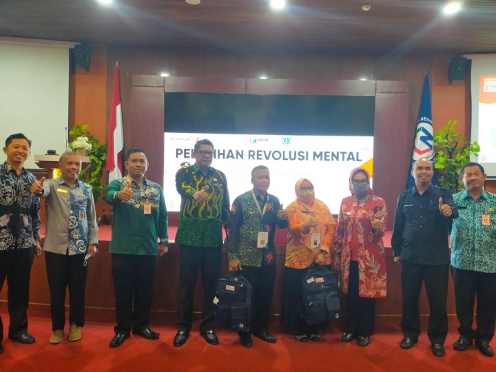 SDM Handal Bisa Majukan Kota, Lurah dan Kepala UPT Ikut Giat Revolusi Mental