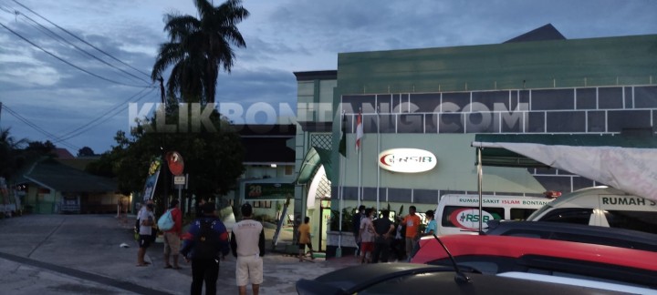 Usai Tanding Sepakbola, Warga Berebas Tengah Meninggal di Stadion Mulawarman