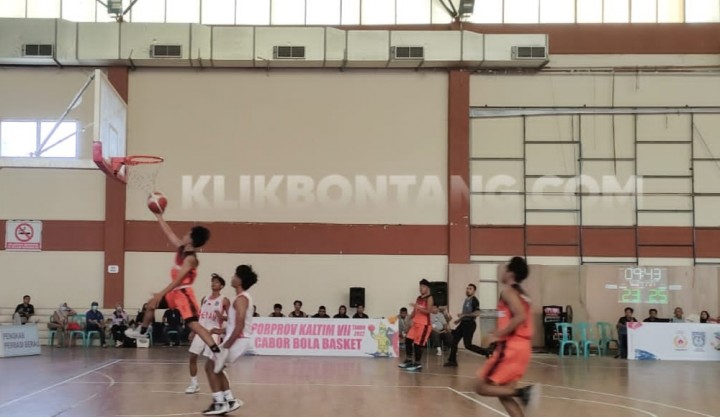 Epic Comeback! Basket Bontang Tumbangkan Tuan Rumah