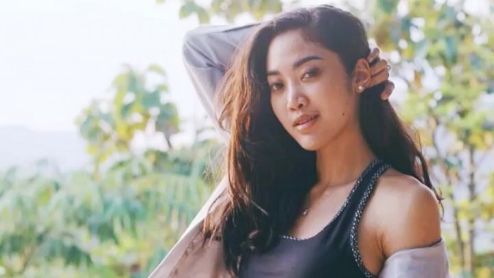 Takut Kena Azab Tsunami Lagi, Pemuda Sulawesi Laporkan Widy Vierra Buntut Aksi Buka Baju di Panggung