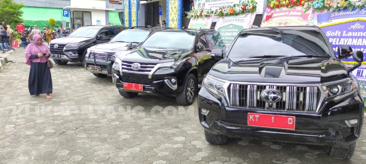 3 Mobil Dinas Forkopimda Senilai Rp 1,5 M Tiba di Bontang, Kendaraan Lama Ditarik Pemkot