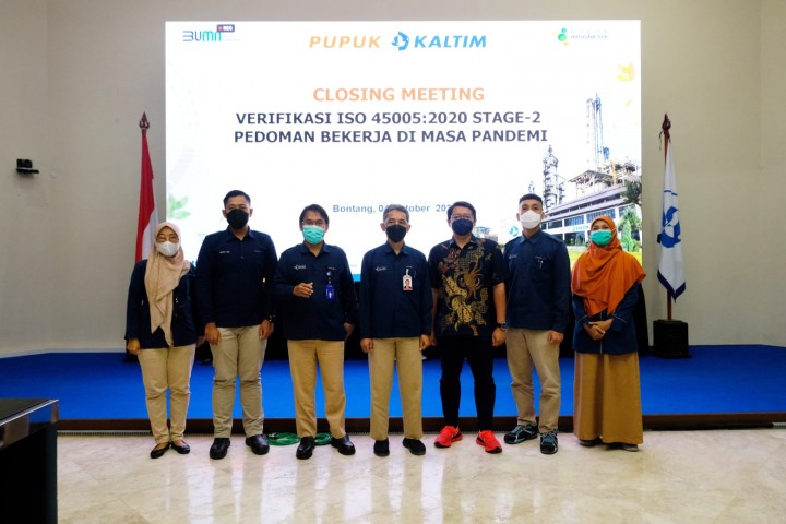 Wujudkan Lingkungan Kerja Aman dari Covid-19, PKT Raih Sertifikat ISO/PAS 45005:2020