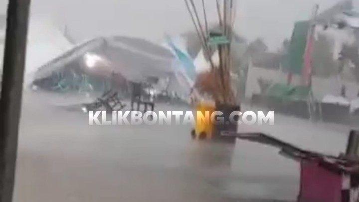 Ditiup Angin Kencang Tenda Acara Student Expo di Lang-lang Ambruk, Lomba Ditunda Besok