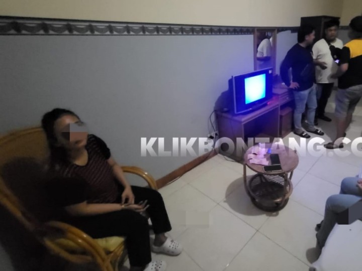 Ditangkap di Hotel, Mucikari di Berbas Pantai Jual Anak di Bawah Umur