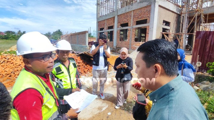 Tindaklanjuti Hasil Sidak Komisi I DPRD Bontang, PUPR Tegur Kontraktor Pembangunan Kantor Lurah Satimpo