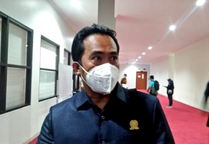 Faisal Minta Lahan Parkir Pelabuhan Loktuan Diperluas