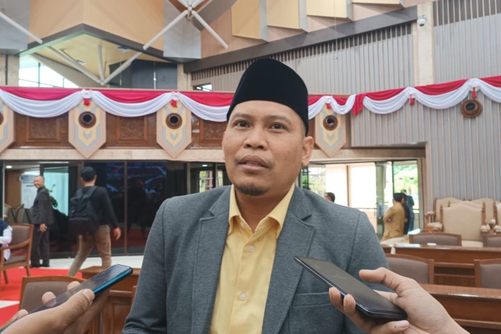 Salehuddin Minta Pemprov Percepat Pemenuhan Kebutuhan Listrik Pedesaan