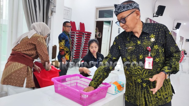 Asisten, Kabag, hingga Lurah Tiba-Tiba Dites Urin di Pendopo Rujab Wali Kota Bontang