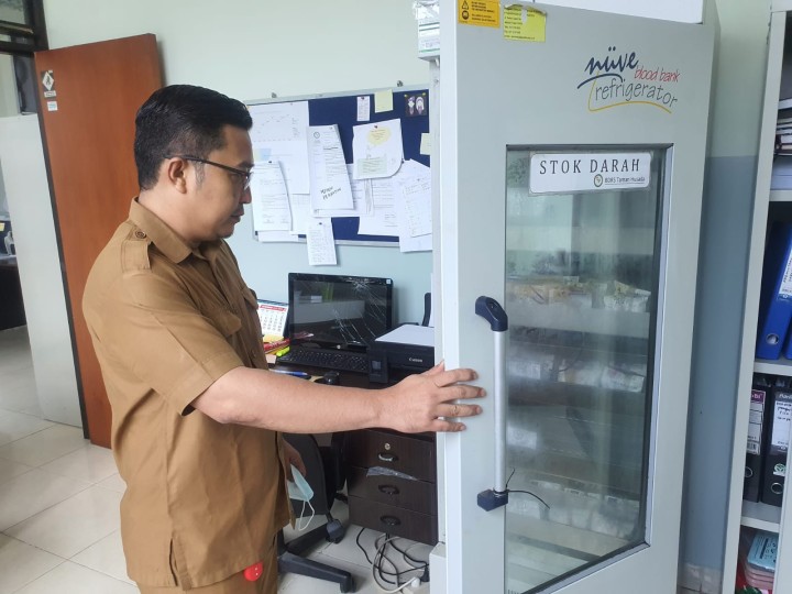 Kualitas Kantong Darah di RSUD Bontang Dikelola Analis Kesehatan Bersertifikat