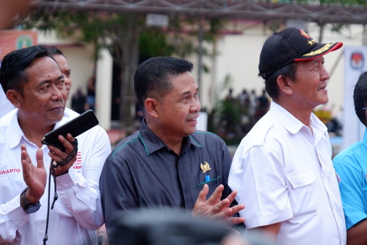 Lewat Aspirasi, Ketua DPRD Kutim Bantu Peternak di Sangatta Selatan