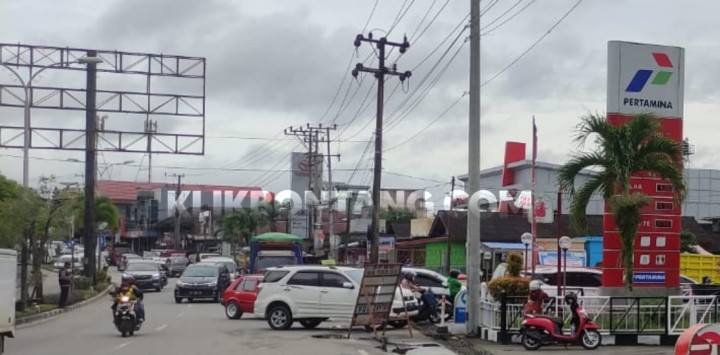 Stok Diklaim Aman Tapi Antrean BBM Mengular, Begini Penjelasan Pertamina