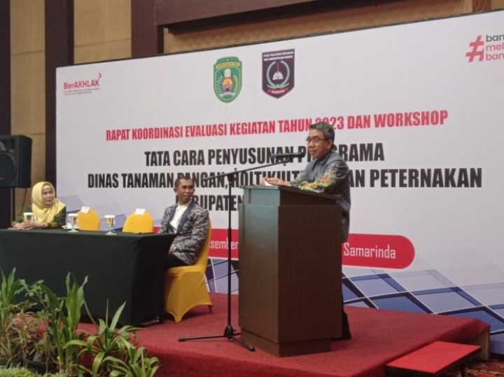Buka Rakor Evaluasi, Bupati Minta OPD Genjot Pertumbuhan Sektor Pertanian-Peternakan