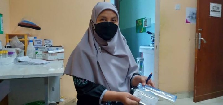 Periksa Darah, RSUD Bontang Beri Layanan Lengkap di Laboratorium 