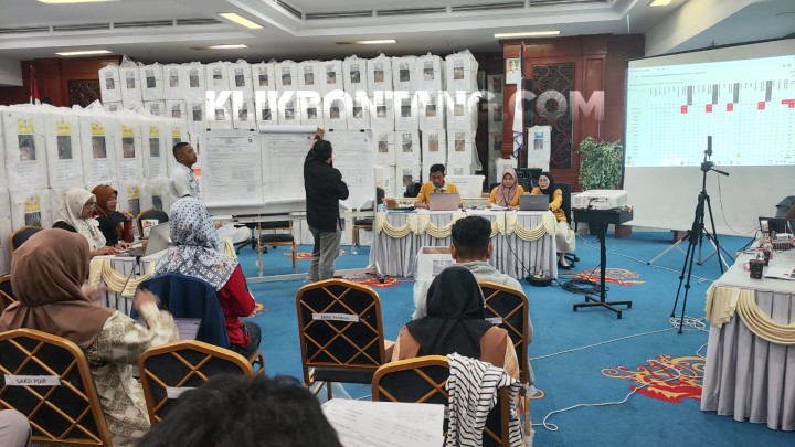 Sehari Pleno di Kecamatan Bontang Utara, Baru 12 TPS yang Rampung