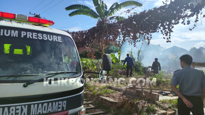 Lahan Kosong di Parikesit Kembali Terbakar, Nyaris Sambar Rumah Warga