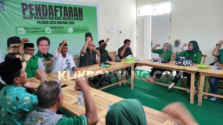 Basri Rase Ambil Formulir Penjaringan Calon Walikota PKB, Diwakilkan Pengurus Hingga Anggota DPRD Terpilih