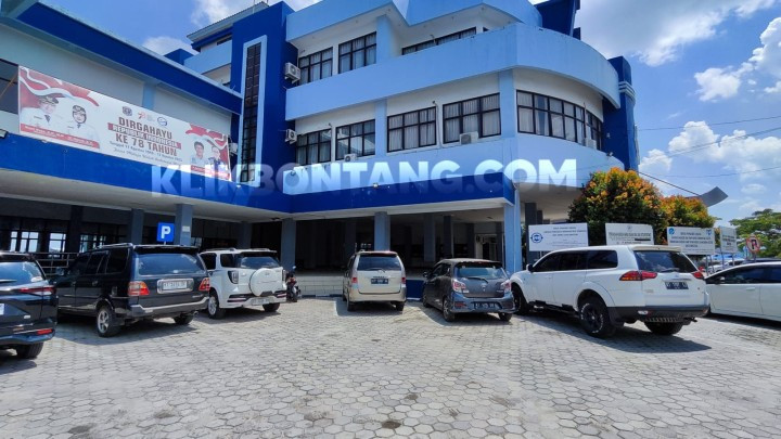 Gaji Karyawan PT LBB Dibayar Separuh, Manajemen Minta Pekerja Bersabar