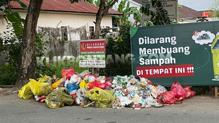 Warga Keluhkan Sampah di Pattimura Semakin Parah, Padahal Sudah Bayar Retribusi Tiap Bulan