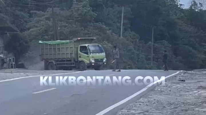 Angkutan Batu Bara Diduga Ilegal Kembali Marak di Jalan Poros Samarinda Bontang, Polda Kaltim Janji Telusuri