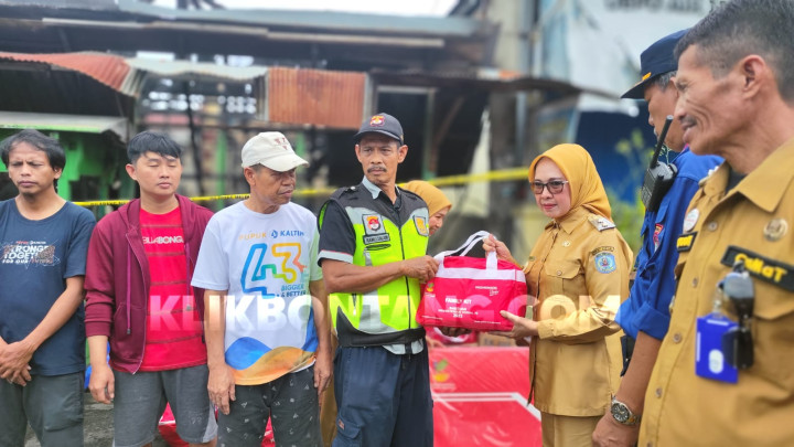 Pemkot Bontang Beri Bantuan Bagi Korban Kebakaran di Loktuan