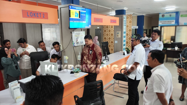 KPK Sambangi Kantor Dinas Penanaman Modal - PTSP Bontang, Periksa Alur Perizinan