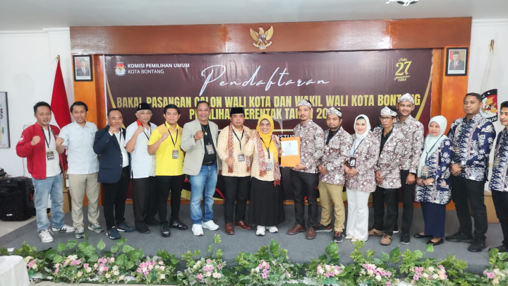 KPU Bontang Terima Berkas Pendaftaran Neni - Agus Haris, Tes Kesehatan Dijadwalkan Akhir Bulan Ini