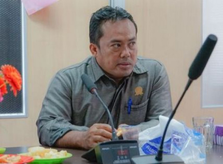 Dewan Dorong Perluasan Lahan Parkir di Pelabuhan Loktuan